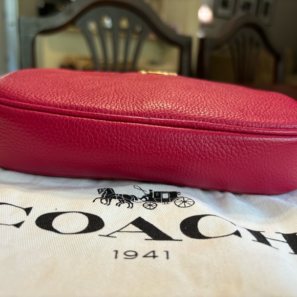 Coach Purse ECU Red Small. - Picture 2 of 7